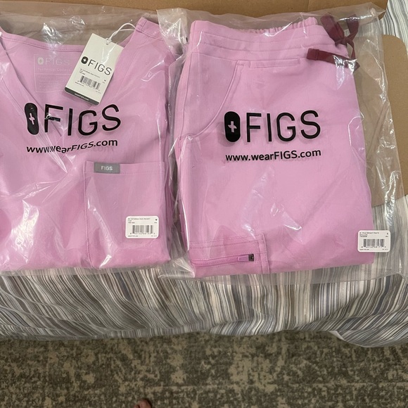 Figs Pants - FIGS Dusk Limited -YOLA Original Small Regular Length with Catarina Medium Top